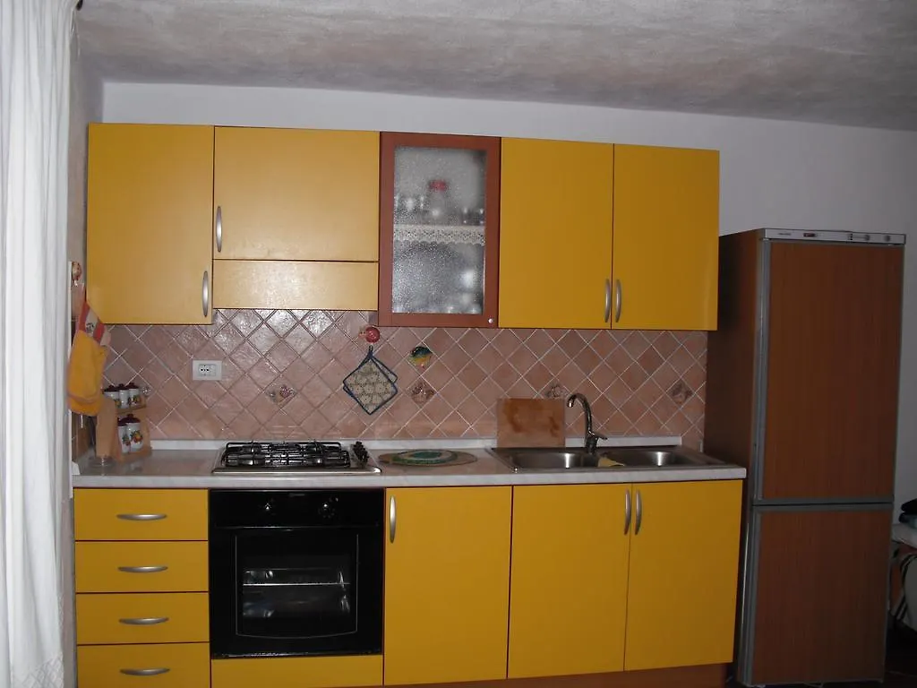 Casa Vacanze Il Pino Cannigione 0*,